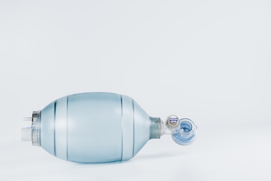 Riviera Yağları Şeffaf Cam Şişe Ürün Sunum Teknikleri - transparent glass bottle