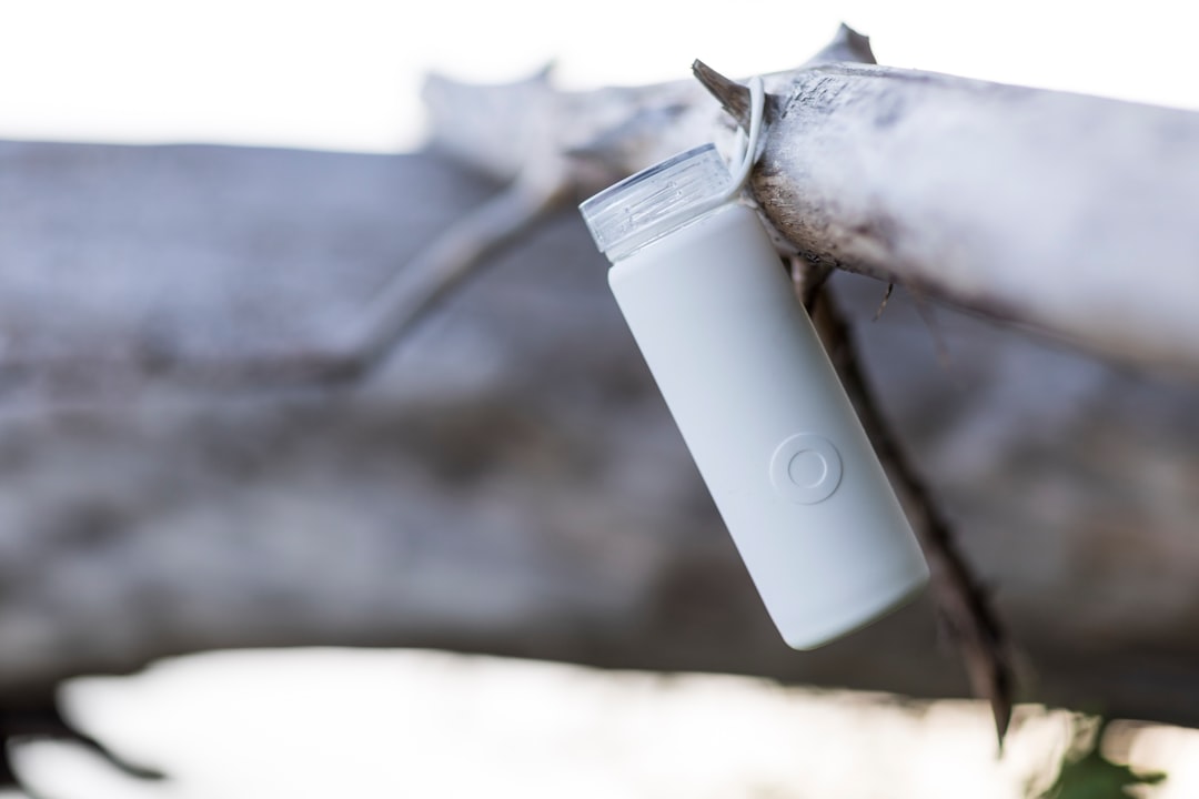 Şeffaf Cam Şişelerde Naturel Birinci Yağları Tasarımı - glass bottle design