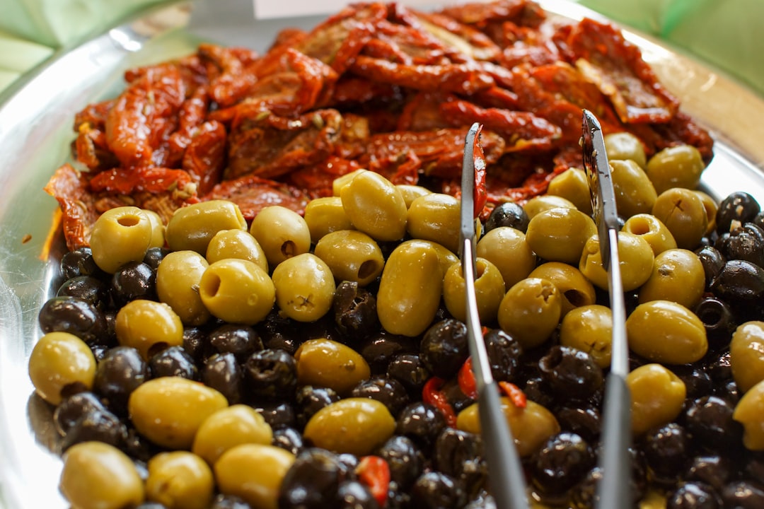 Taş Baskı Yöntemiyle Geleneksel Lezzetlerin Modern Uygulamaları - olive oil cuisine